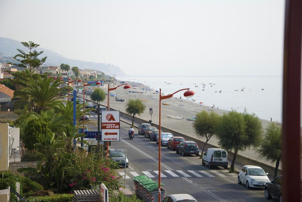 B&B La Sirena Santa Teresa di Riva Kültér fotó