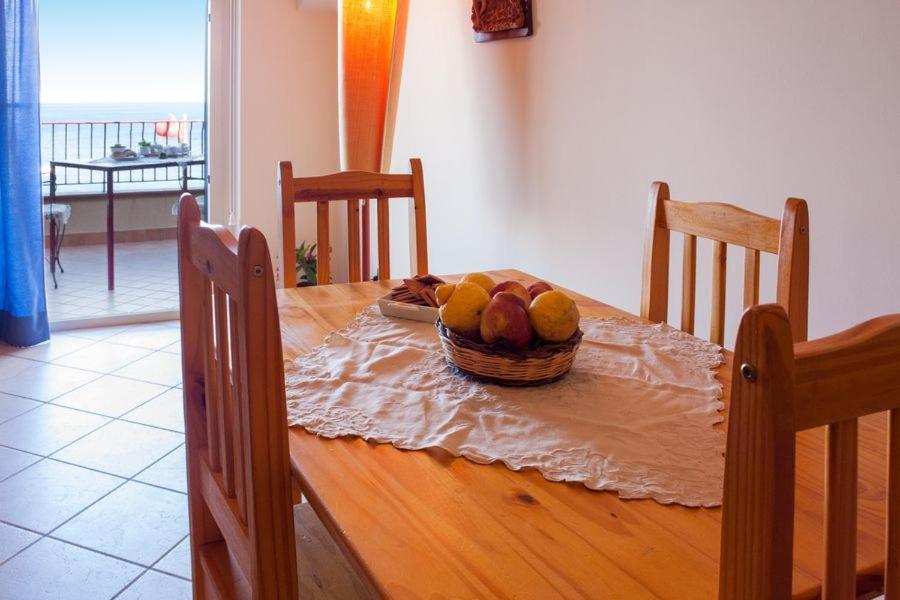 B&B La Sirena Santa Teresa di Riva Kültér fotó