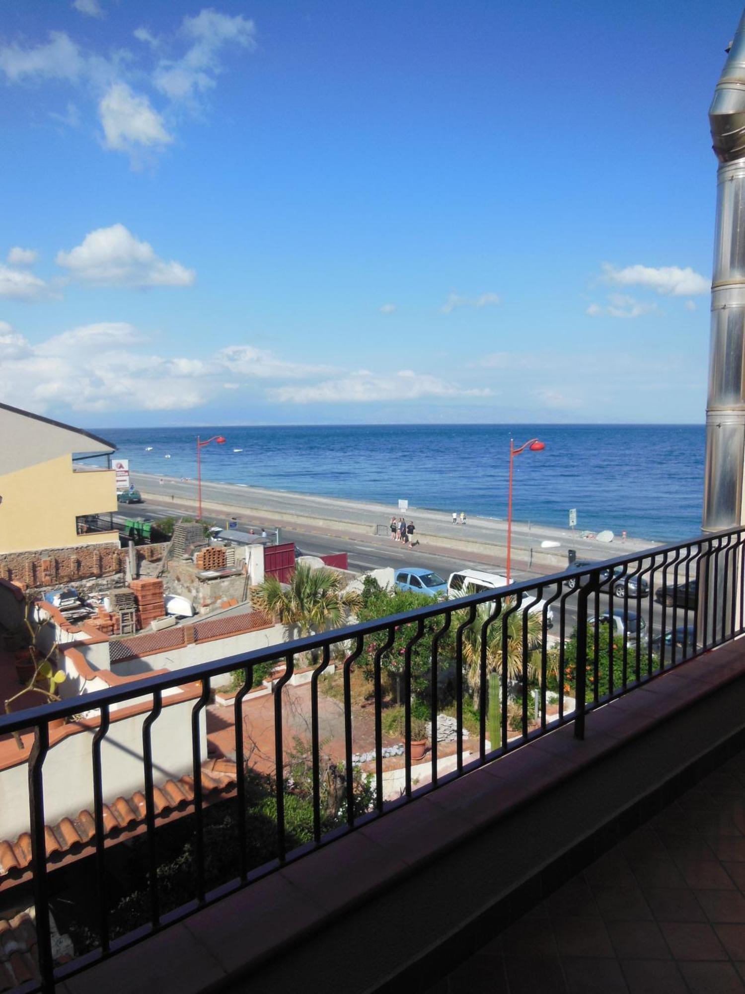 B&B La Sirena Santa Teresa di Riva Kültér fotó