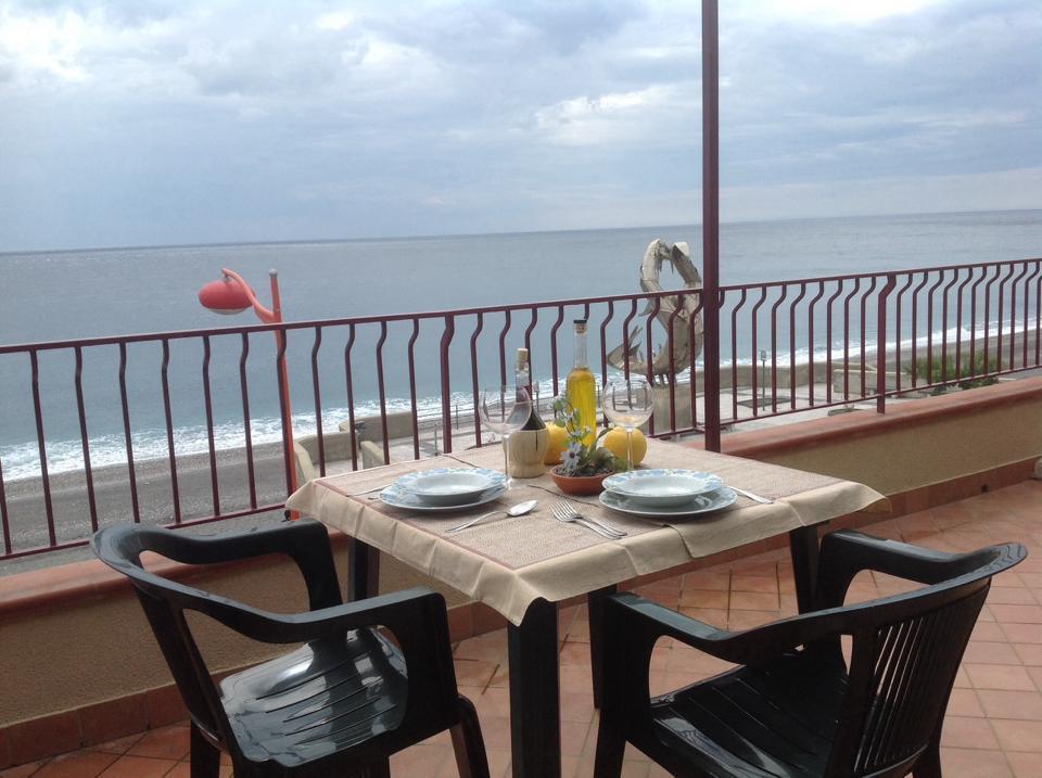 B&B La Sirena Santa Teresa di Riva Kültér fotó