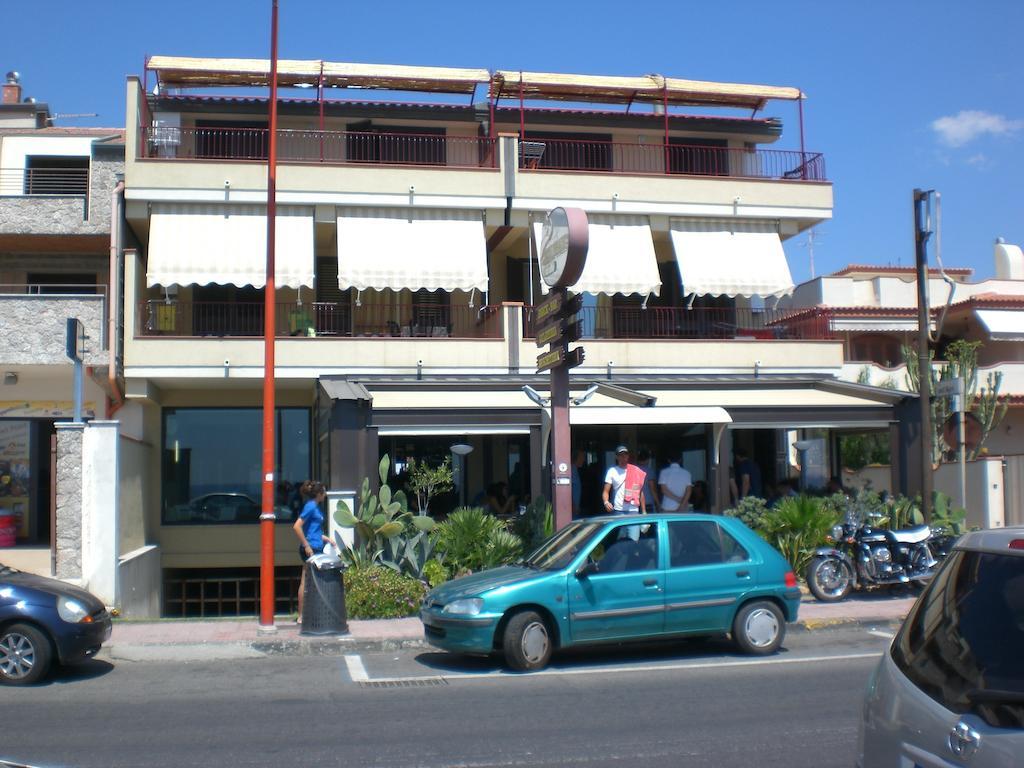 B&B La Sirena Santa Teresa di Riva Szoba fotó