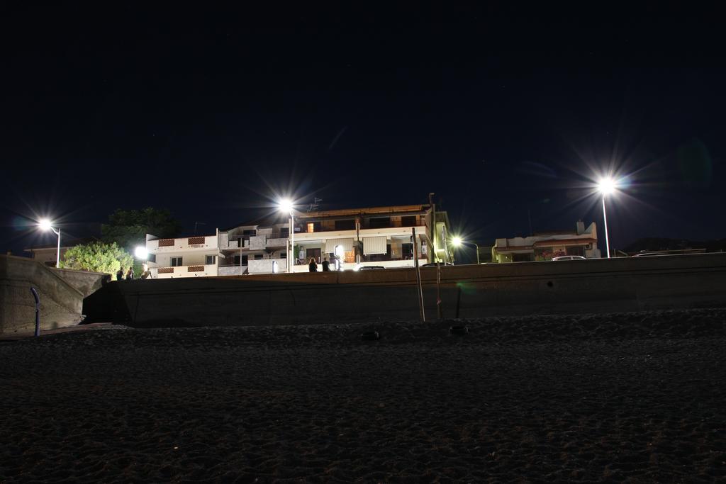 B&B La Sirena Santa Teresa di Riva Kültér fotó
