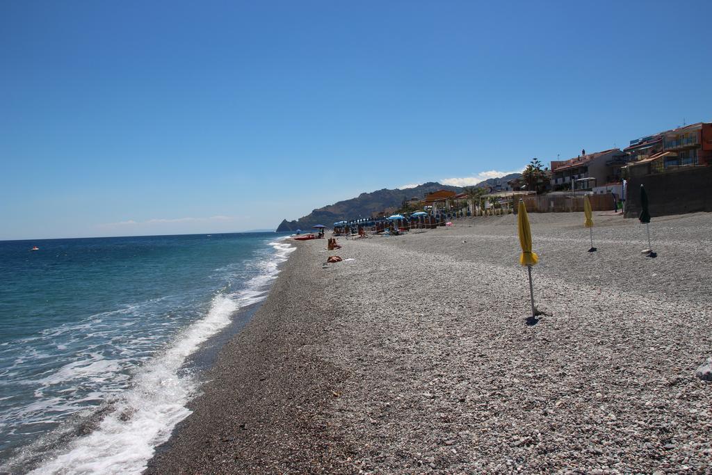 B&B La Sirena Santa Teresa di Riva Kültér fotó