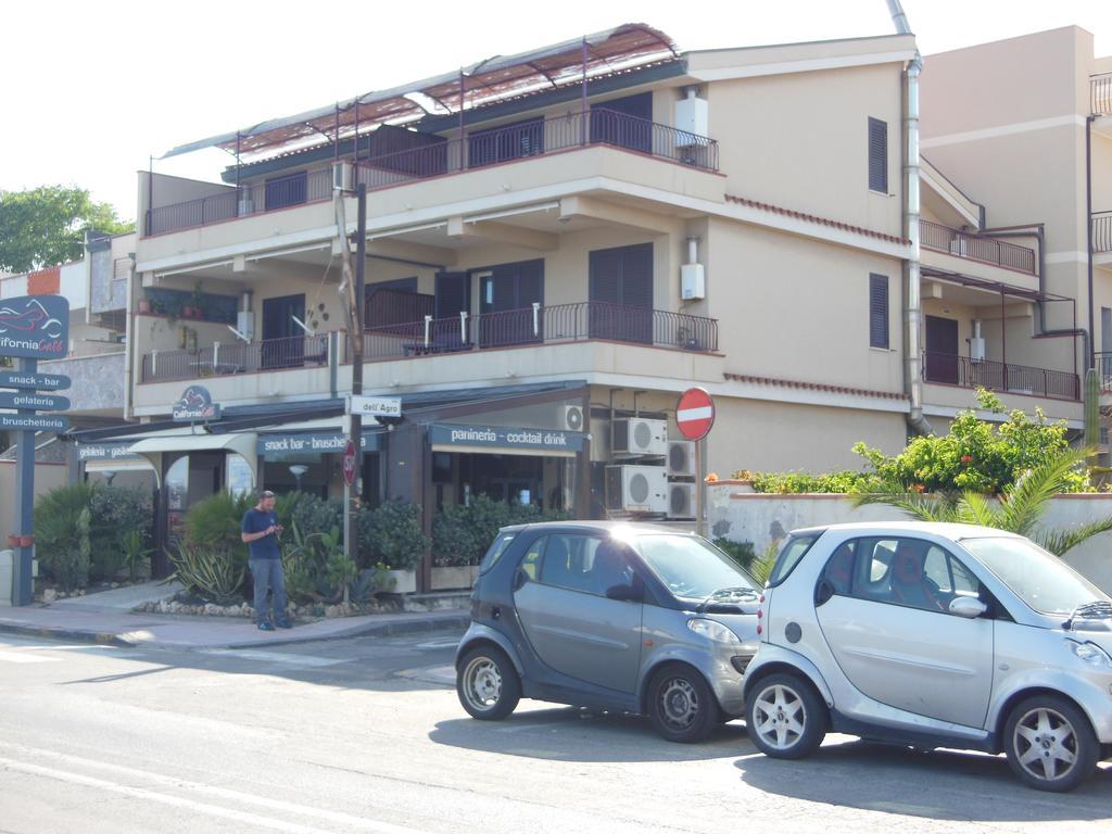 B&B La Sirena Santa Teresa di Riva Kültér fotó